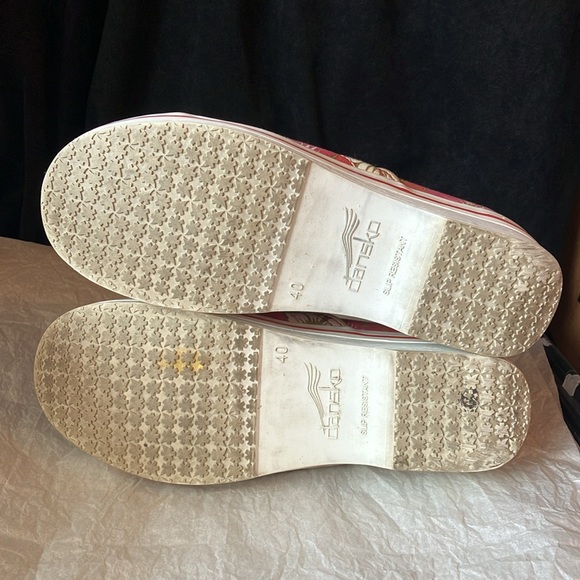 Dansko Vegan Volley Canvas Clogs Tropical Floral Red Pink Hawaiian Shoes Size 40 - Picture 13 of 15
